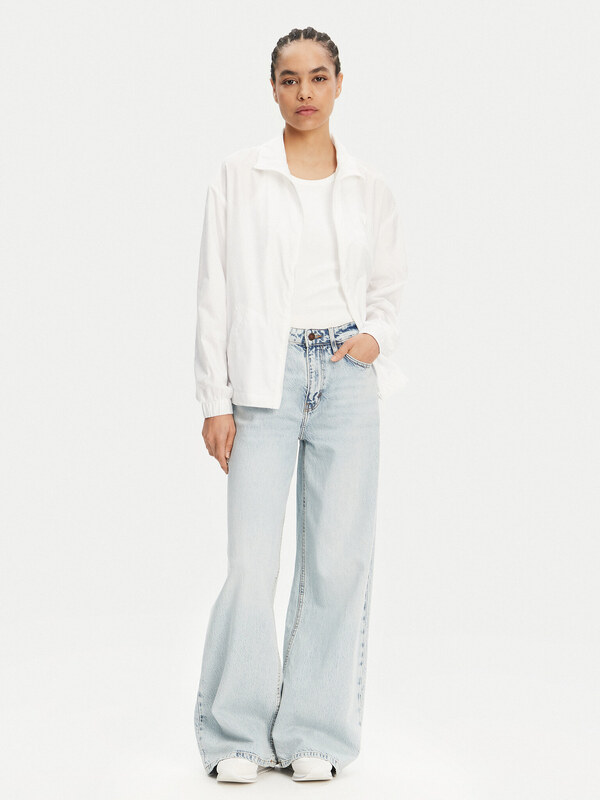 Μπουφάν μεταβατικό Guess