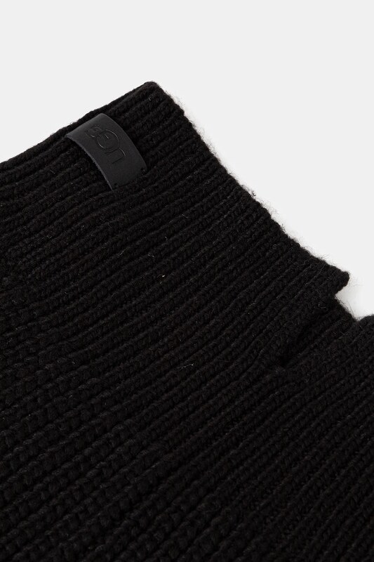 Κουκούλα από μαλλί UGG CABLE