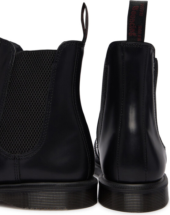 Μποτάκια με λάστιχο Dr. Martens