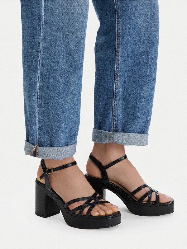 Σανδάλια DeeZee