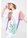 Γυναικείο t-shirt Trend Alaçatı Stili Abstract
