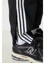 Παντελόνι adidas Originals Adicolor Woven Firebird Track Top χρώμα: μαύρο, IT2501