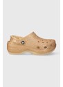 Παντόφλες Crocs Classic Platform Glitter Clog χρώμα: χρυσαφί, 207241