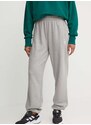 Βαμβακερό παντελόνι adidas Originals χρώμα: γκρι, IY4988
